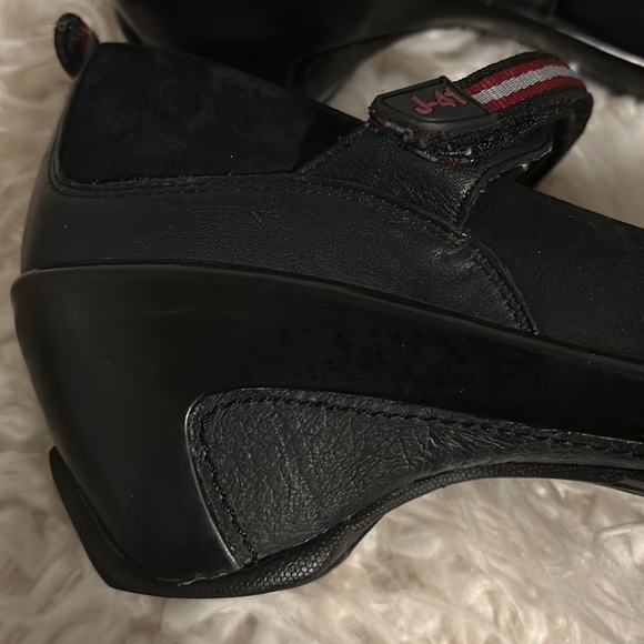 Women’s comfort J – 41 Adventure-on wedge heel shoes. Size 8M by JAMBU - Picture 4 of 12